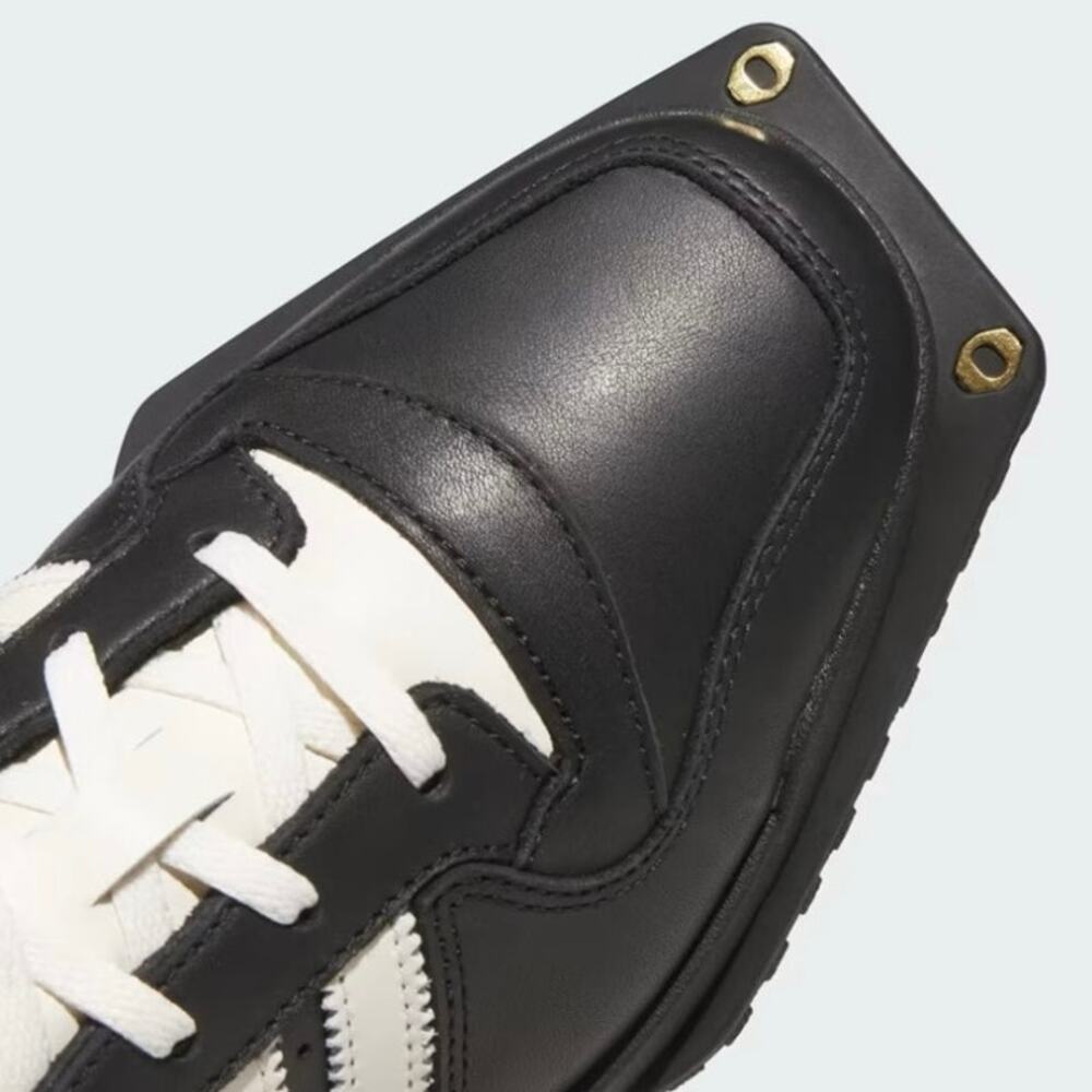 NWOT Adidas FORUM Cubism SQ Squared Toed Sneakers in Black - Picture 3 of 11